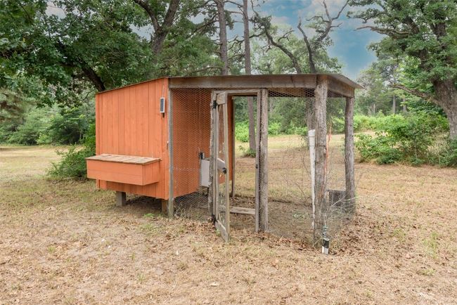 225 Lockwood Rd, House other with 3 bedrooms, 2 bathrooms and 4 parking in Red Rock TX | Image 31