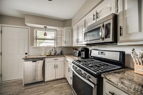 6501 E Mockingbird Ln, Dallas, TX, 75214-2423 | Card Image