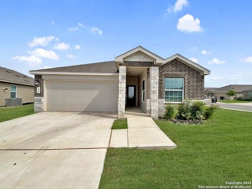 718 Albatross Way, San Antonio, TX, 78221-3624 | Card Image