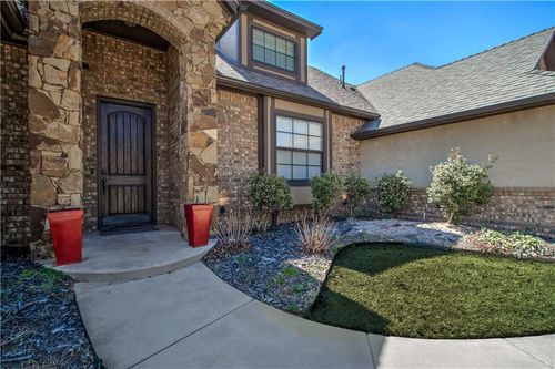 1800 Nw 194th Cir, Edmond, OK, 73012-3551 | Card Image