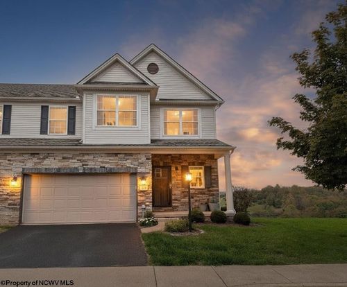 211 Berkshire Cir, Bridgeport, WV, 26330-8518 | Card Image