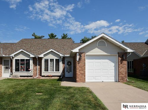 2-2502 Hollyhock Cir, Lincoln, NE, 68521-4709 | Card Image