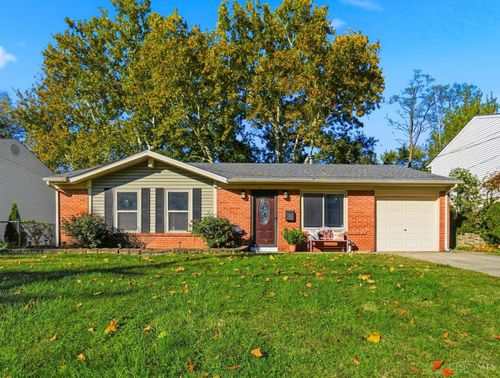 9977 Dunraven Dr, Cincinnati, OH, 45251-1654 | Card Image
