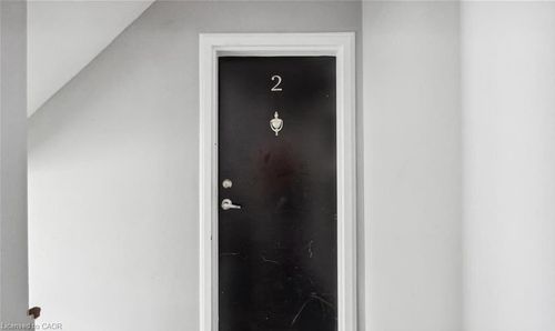 2-262 Patricia Ave, Kitchener, ON, N2M1J9 | Card Image
