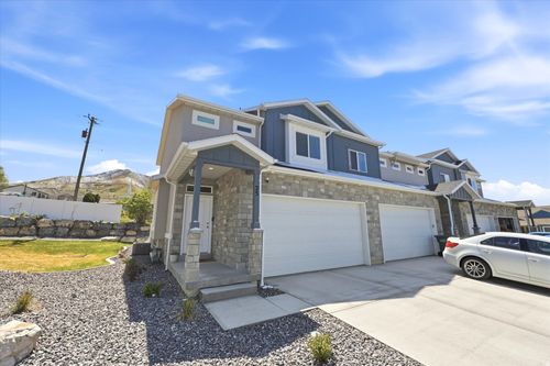 19-25 W 555 S, Tooele, UT, 84074-4050 | Card Image
