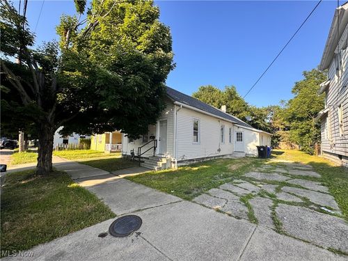 3157 W 54th St, Cleveland, OH, 44102-5701 | Card Image