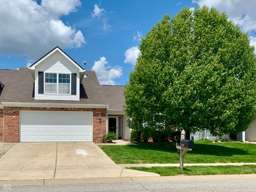 1350 Hamilton Dr, Greenwood, IN, 46143-6842 | Card Image
