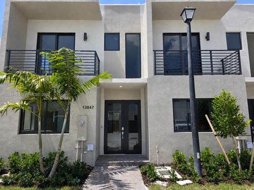 0-13847 Sw 261st St, Homestead, FL, 33032-2618 | Card Image
