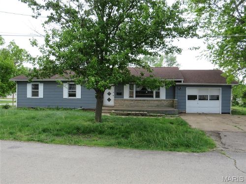 905 E Pace St, Salem, MO, 65560-1720 | Card Image