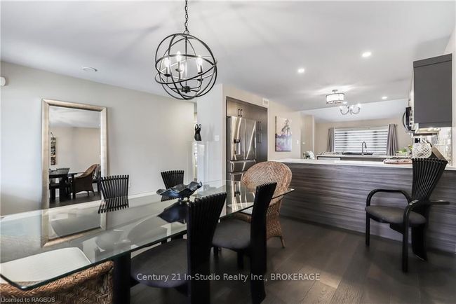 160 Hawthorn Cres, Condo with 3 bedrooms, 4 bathrooms and 2 parking in Kemble ON | Image 10