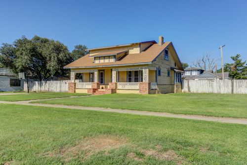 913 Galveston St, Plainview, TX, 79072-7139 | Card Image