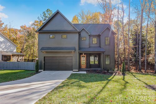 4221 Spring St, Matthews, NC, 28105-7200 | Card Image