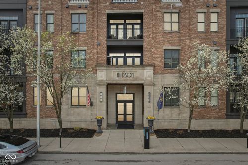 309-355 E Ohio St, Indianapolis, IN, 46204-2176 | Card Image