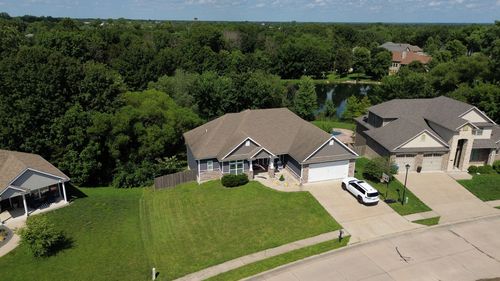 109 Redtail Dr, ASHLAND, MO, 65010-1180 | Card Image