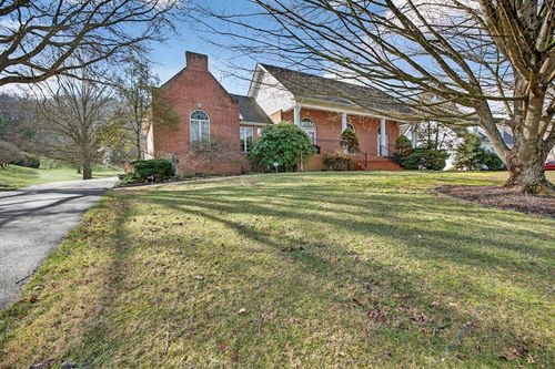 170 Fairway Dr, Abingdon, VA, 24211-3616 | Card Image