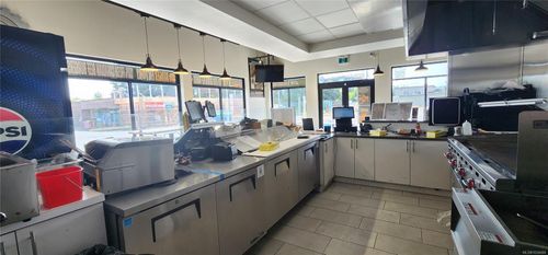 4-2230 Cliffe Ave, Courtenay, BC, V9N2L4 | Card Image