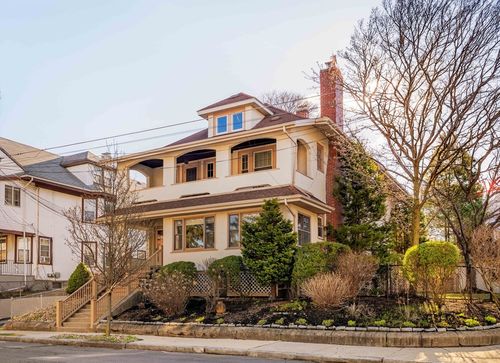 1-34 Quincy St, Medford, MA, 02155-5205 | Card Image