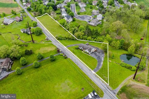 331 Brunners Grove Rd, REINHOLDS, PA, 17569-9670 | Card Image