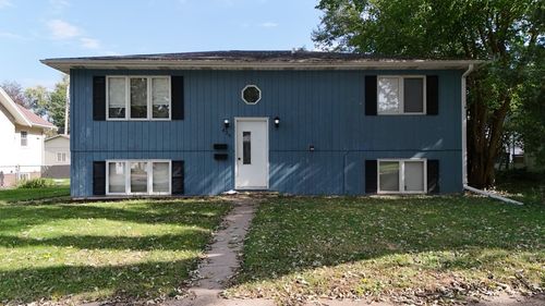 426 45th St, Moline, IL, 61265-1939 | Card Image