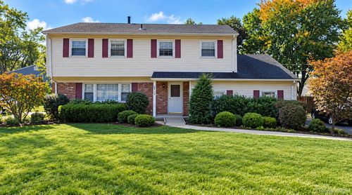 21 Argow Pl, Nanuet, NY, 10954-3609 | Card Image