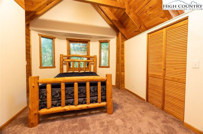170 Mountain Laurel Ln, House other with 2 bedrooms, 4 bathrooms and null parking in Blowing Rock NC | Image 24