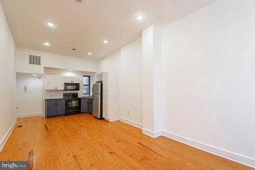 1507 N 17th St, PHILADELPHIA, PA, 19121-4697 | Card Image