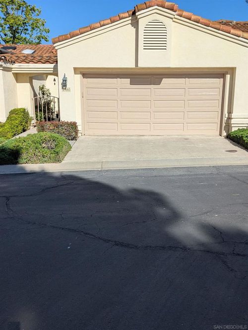 29665 Castle Creeek Ln, Escondido, CA, 92026 | Card Image
