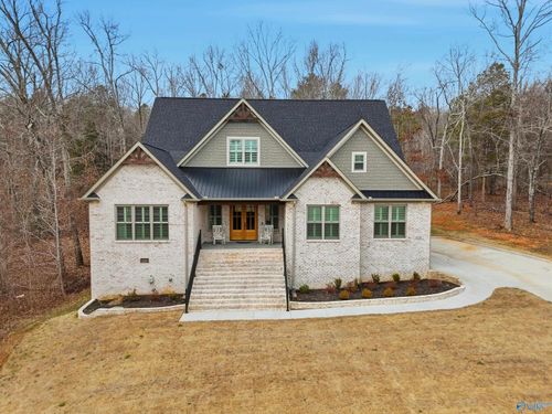 2176 Lookout Mountain Dr, Scottsboro, AL, 35769-7969 | Card Image