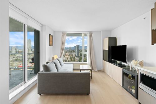 3209-13750 100 Ave, Surrey, BC, V3T0L3 | Card Image