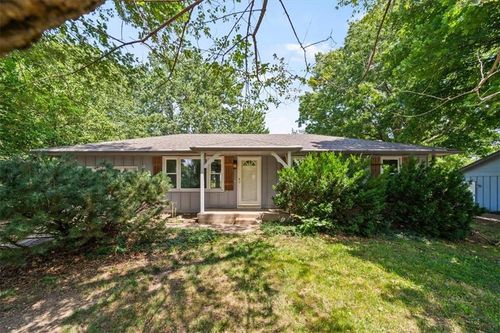 7 Hi View Ridge Dr, Archie, MO, 64725-9520 | Card Image