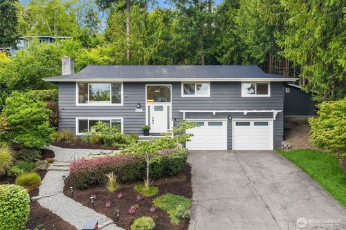 4057 96th Ave Se, Mercer Island, WA, 98040-4231 | Card Image