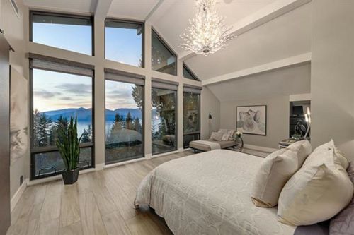 445 Mountain Dr, Lions Bay, BC, V0N3G7 | Card Image