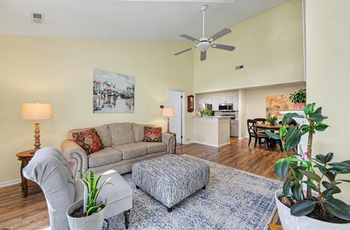 n8-550 Central Ave, Linwood, NJ, 08221-1359 | Card Image