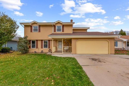 2320 W Rawson Avenue, Oak Creek, WI, 53154 | Card Image