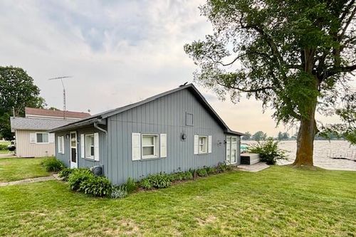 824 Werners Landing Dr, Bronson, MI, 49028-8321 | Card Image