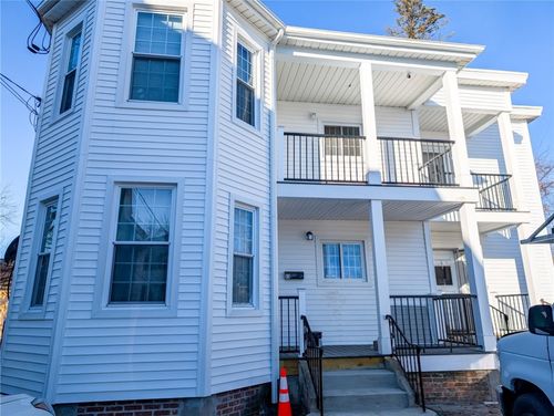 43 Summit St, Woonsocket, RI, 02895-5145 | Card Image