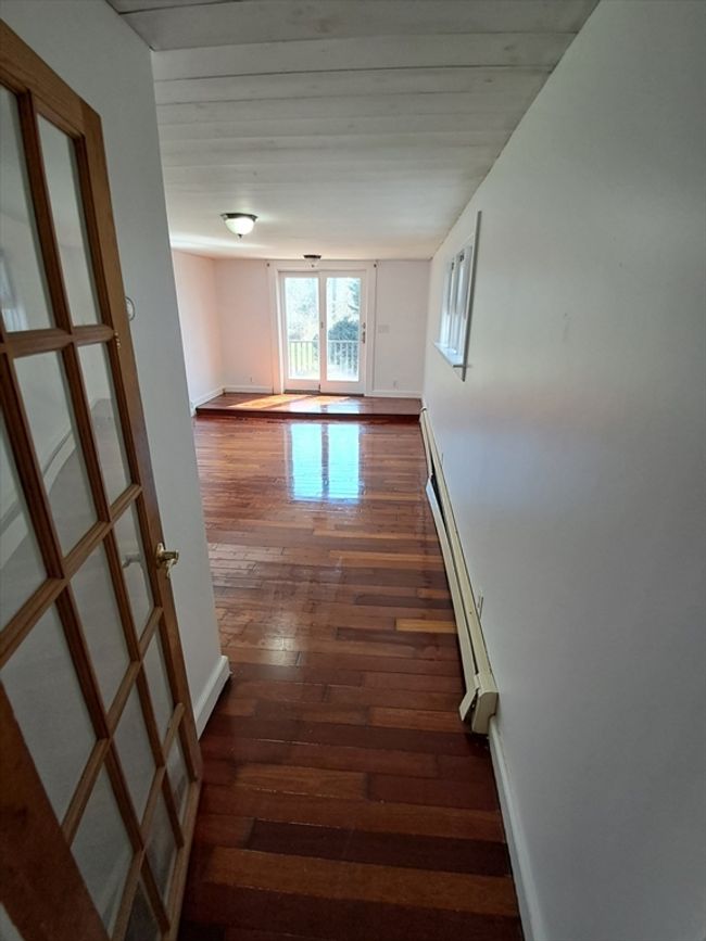 27 Hill St, House other with 3 bedrooms, 2 bathrooms and 4 parking in Raynham MA | Image 14