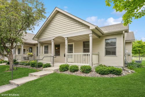 617 Vine Ln, Monticello, MN, 55362-8707 | Card Image