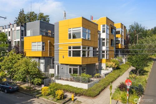 1100 14th Ave, Seattle, WA, 98122-4514 | Card Image