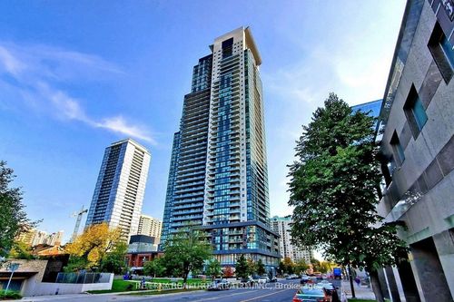 2111-5162 Yonge St, North York, ON, M2N0E9 | Card Image