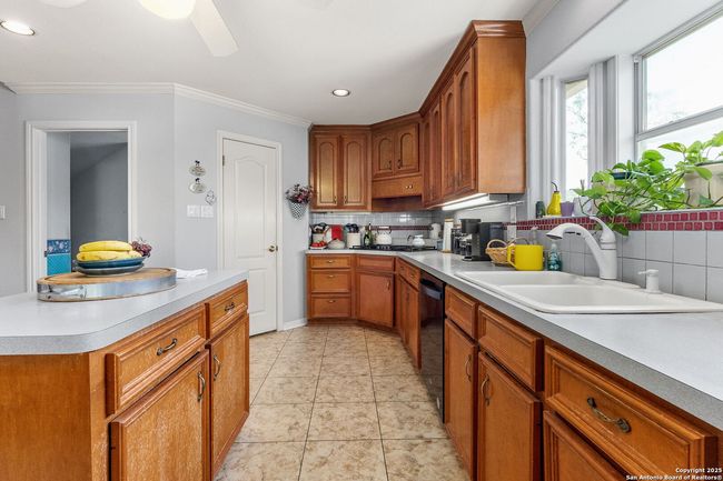 1434 Whispering Water, House other with 4 bedrooms, 3 bathrooms and null parking in Spring Branch TX | Image 12