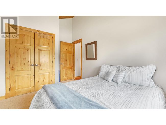 1910 Pineridge Dr, House other with 5 bedrooms, 3 bathrooms and 23 parking in Invermere BC | Image 25