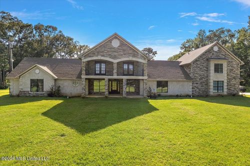 589 N Old Canton Rd, Madison, MS, 39110-8111 | Card Image