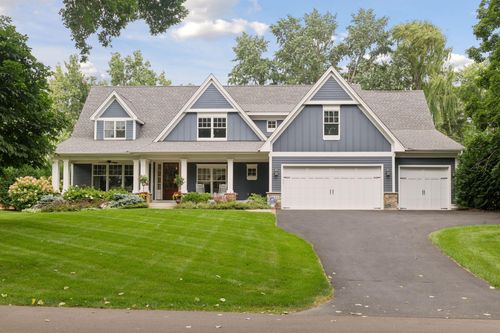 133 Peavey Ln, Wayzata, MN, 55391-1522 | Card Image