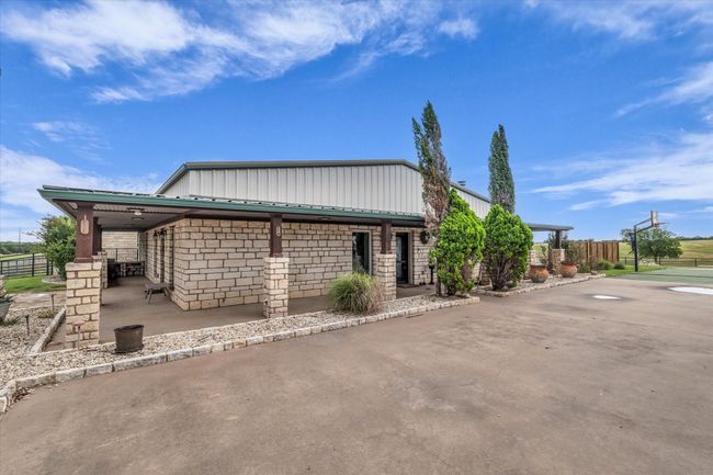 2820 Talbert Ranch Rd, Home with 4 bedrooms, 3 bathrooms and null parking in China Spring TX | Image 4