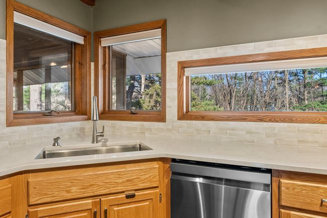 630 E Rum River Dr N, House other with 5 bedrooms, 4 bathrooms and null parking in Cambridge MN | Image 18