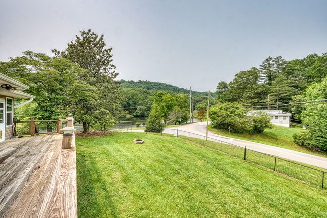 497 Hidden Lake Rd, Home with 2 bedrooms, 2 bathrooms and 2 parking in Blairsville GA | Image 14