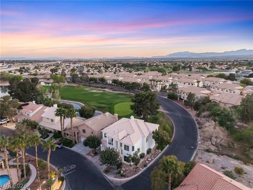 4933 Portraits Pl, Las Vegas, NV, 89149-5720 | Card Image