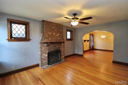 5216 Mardel Ave, Saint Louis, MO, 63109-1763 | Card Image