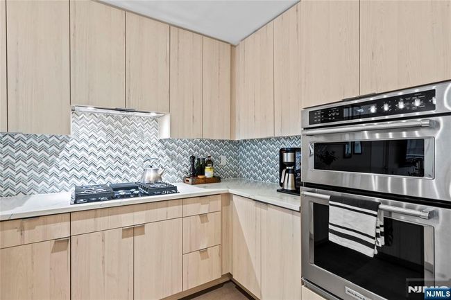 800 Ave At Port Imperial Blvd, Condo with 2 bedrooms, 2 bathrooms and null parking in Weehawken NJ | Image 9